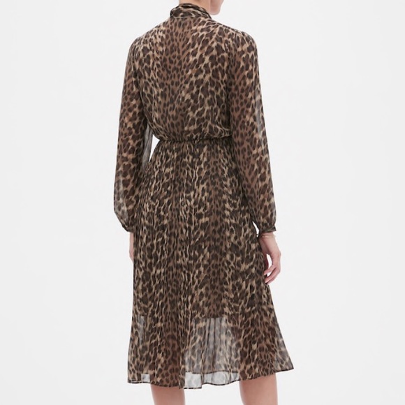 Tie-Neck Leopard Print Pleated Midi Dress - Picture 3 of 4